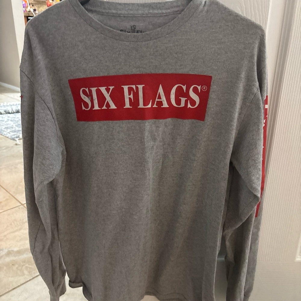 Vintage Six Flags Great American long sleeve t-shirt